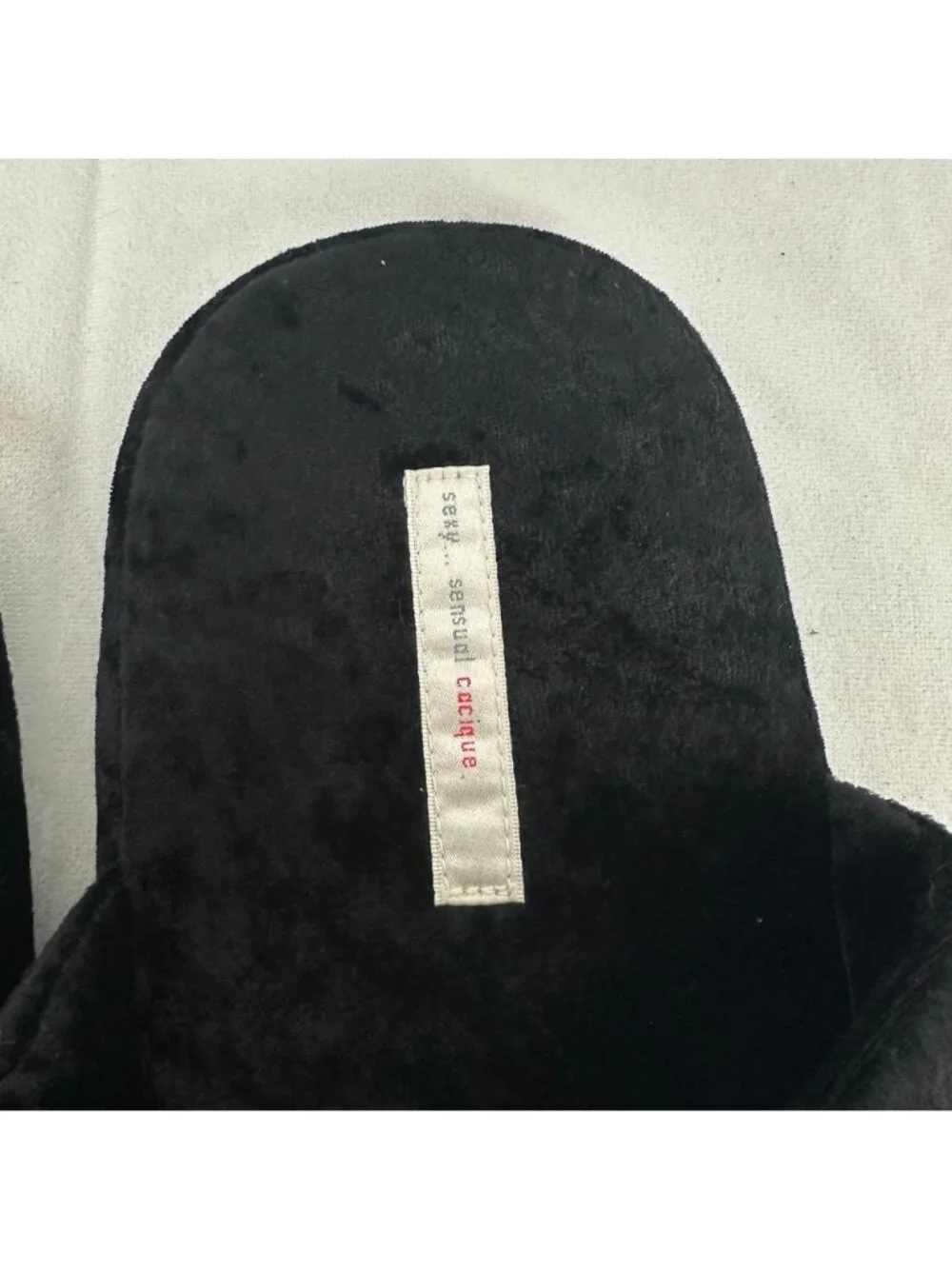 Lane Bryant Cacique Black Velvet Slip-On Slippers Girls Size XL Fabric Upper Co